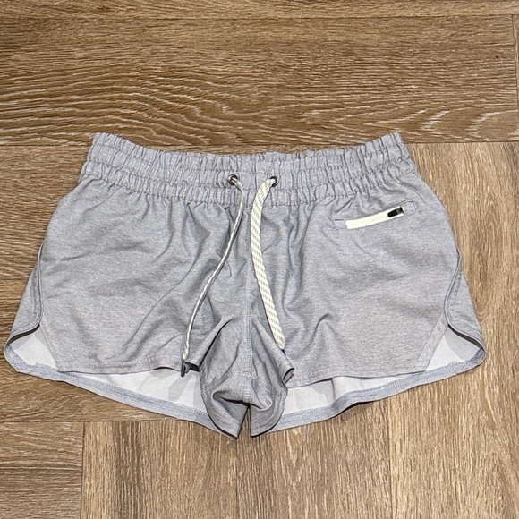 Vuori Pants - Vuori Clementine Shorts
